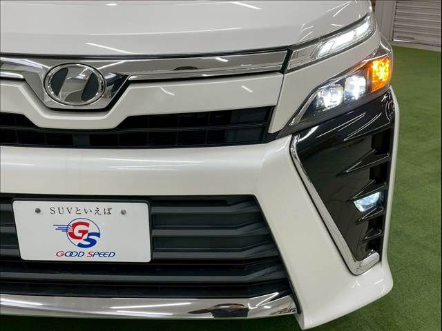 TOYOTA VOXY 2018 Image 31