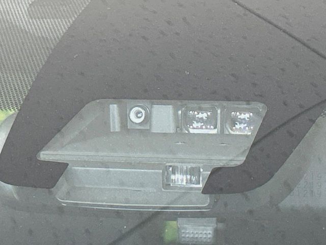 TOYOTA VOXY 2017 Image 31