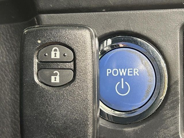 TOYOTA COROLLA FIELDER HYBR 2015 Image 31