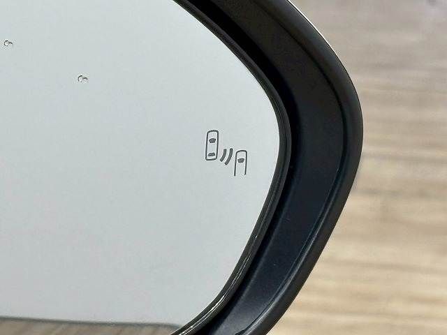 TOYOTA PRIUS 2016 Image 31