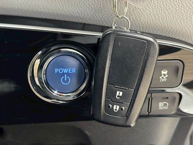 TOYOTA PRIUS 2016 Image 31