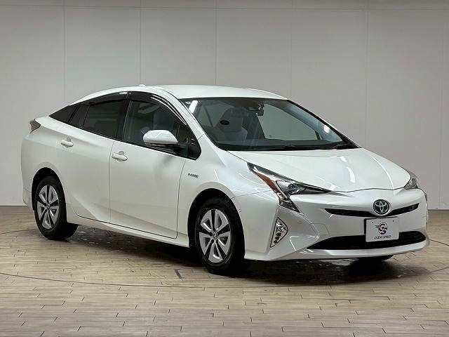 TOYOTA PRIUS 2016 Image 31