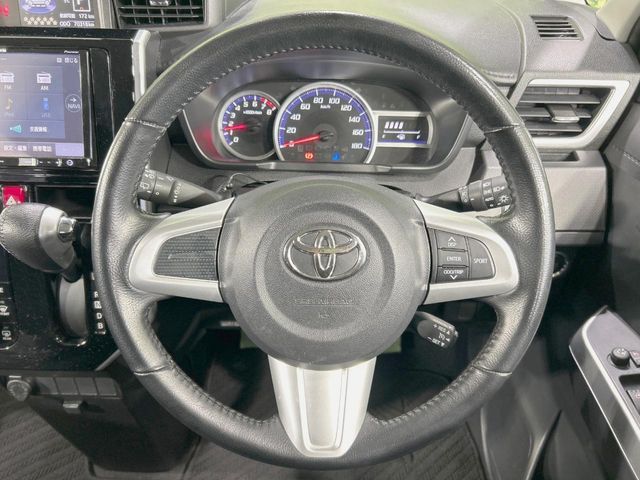 TOYOTA TANK 2017 Image 31