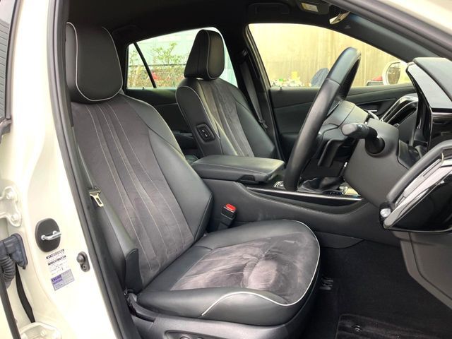 TOYOTA CROWN SEDAN 2019 Image 31