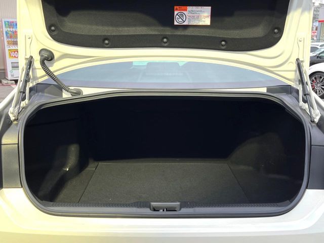 TOYOTA CROWN SEDAN 2019 Image 31