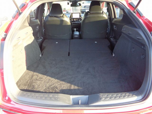 TOYOTA C-HR 2020 Image 31