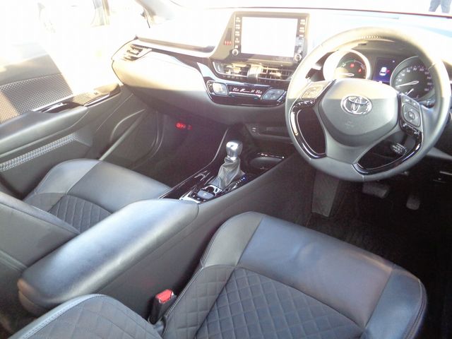 TOYOTA C-HR 2020 Image 31