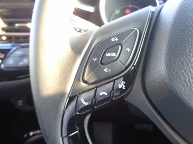 TOYOTA C-HR 2020 Image 31