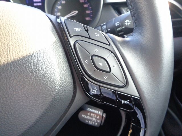 TOYOTA C-HR 2020 Image 31