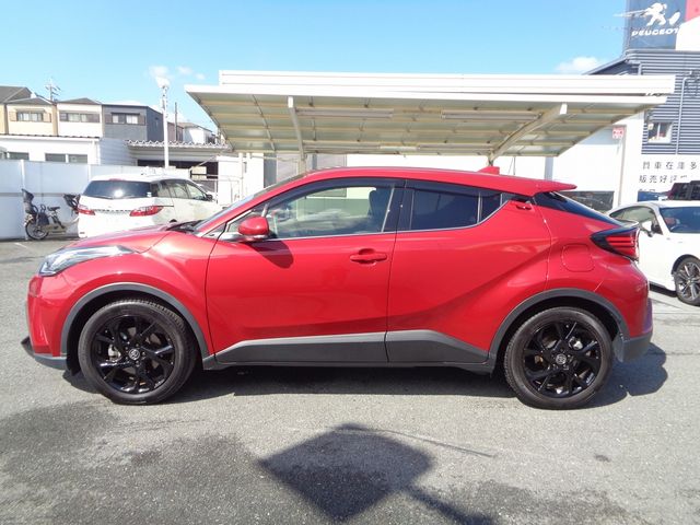 TOYOTA C-HR 2020 Image 31