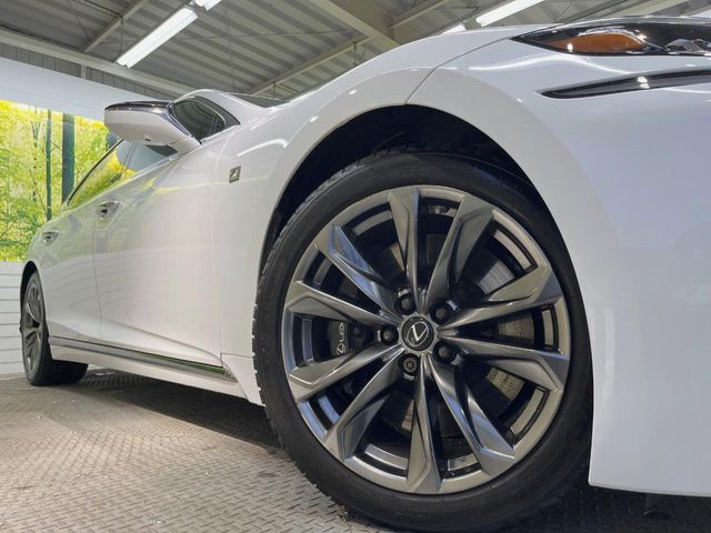 TOYOTA LEXUS LS500 4WD 2018 Image 31