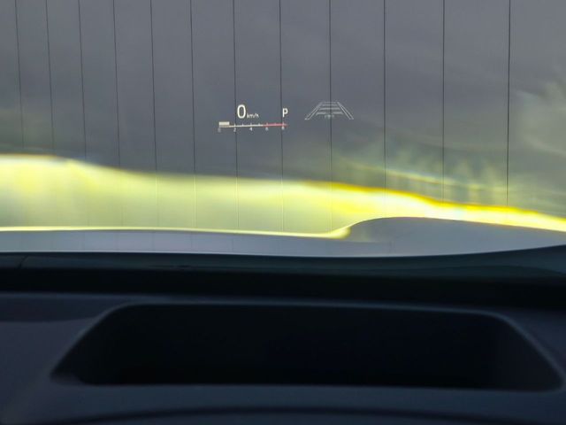 TOYOTA YARIS CROSS HYBRID 2024 Image 31