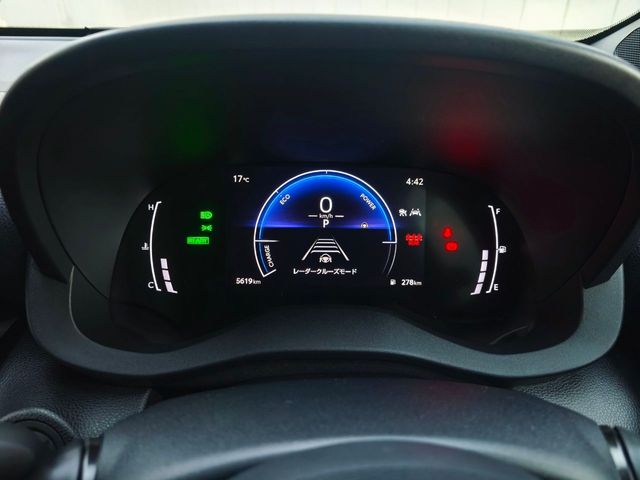 TOYOTA YARIS CROSS HYBRID 2024 Image 31