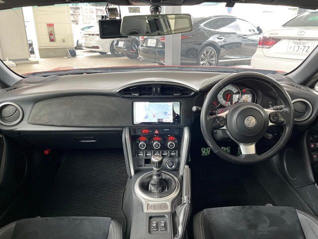 TOYOTA 86 2017 Image 31