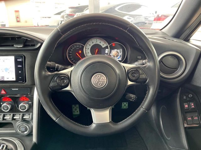 TOYOTA 86 2017 Image 31