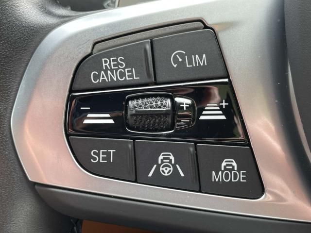 BMW 5SERIES SEDAN 2023 Image 31