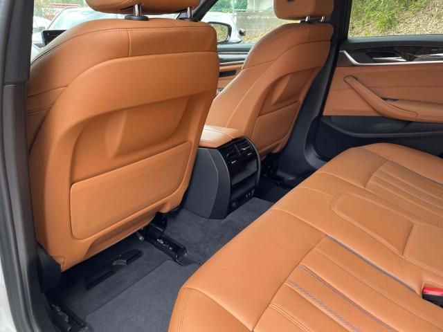 BMW 5SERIES SEDAN 2023 Image 31