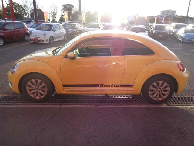 VOLKSWAGEN THE BEETL 2015 Image 31