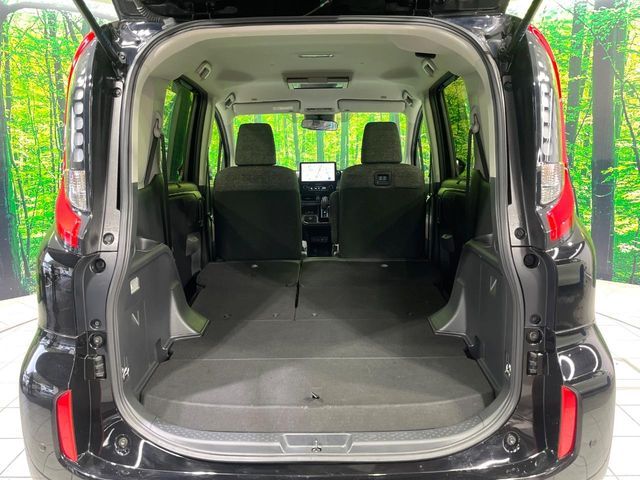 TOYOTA SIENTA HYBRID 2023 Image 31