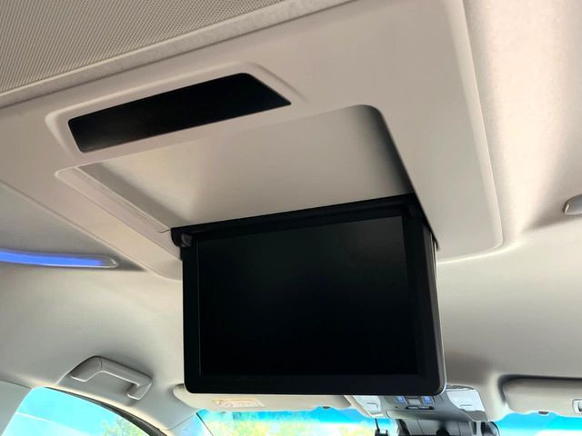 TOYOTA ALPHARD HYBRID 4WD 2019 Image 31