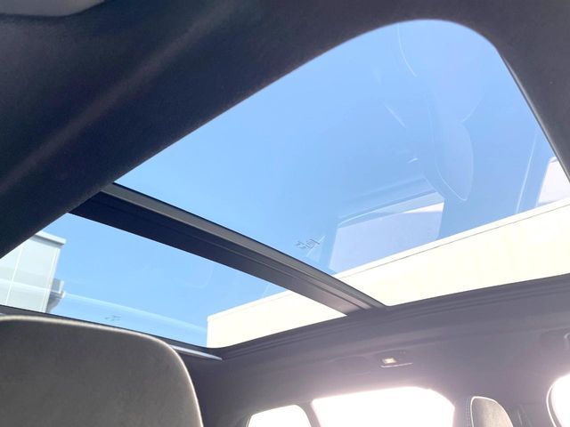 VOLVO XC40 2023 Image 31