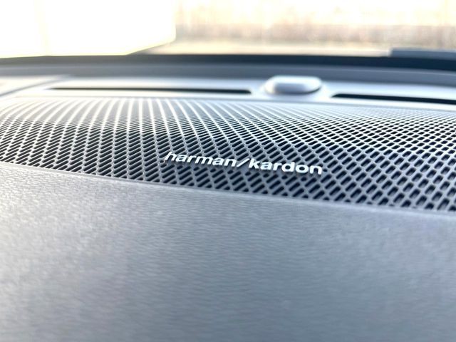 VOLVO XC40 2023 Image 31