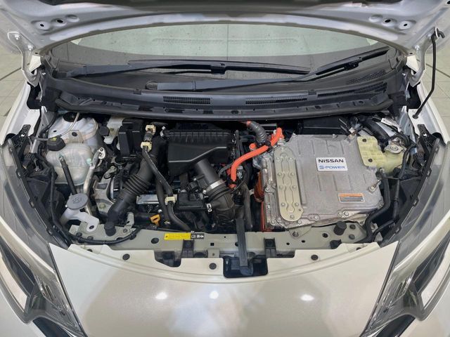 NISSAN NOTE 2017 Image 31