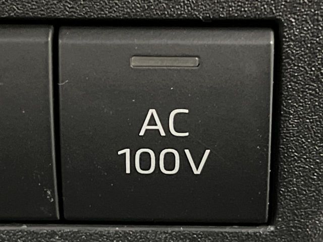 TOYOTA SIENTA HYBRID 2023 Image 31