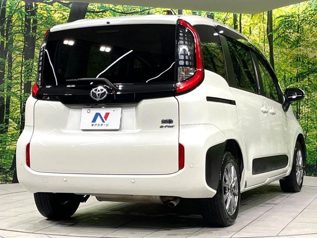 TOYOTA SIENTA HYBRID 2022 Image 31