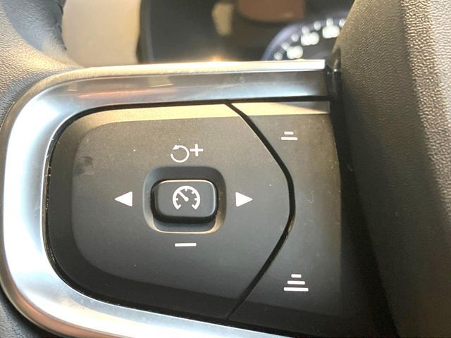 VOLVO XC40 2021 Image 31