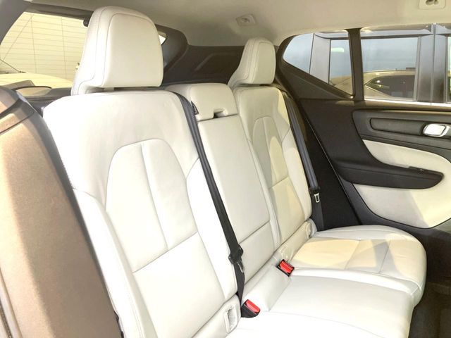 VOLVO XC40 2021 Image 31