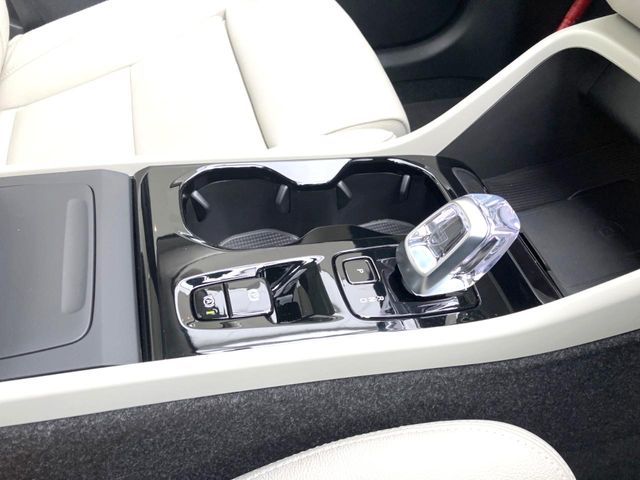 VOLVO XC40 2025 Image 31