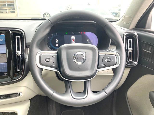 VOLVO XC40 2025 Image 31