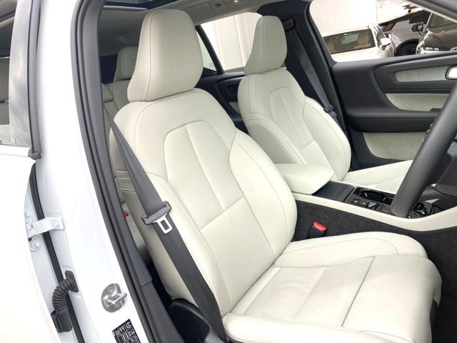 VOLVO XC40 2025 Image 31