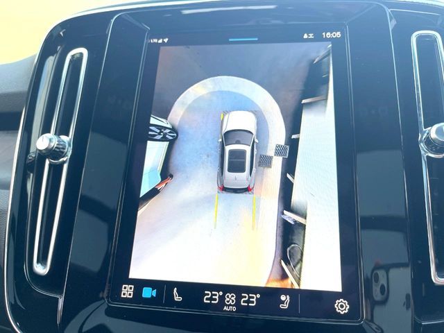 VOLVO XC40 2023 Image 31