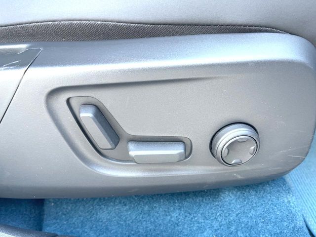 VOLVO XC40 2023 Image 31