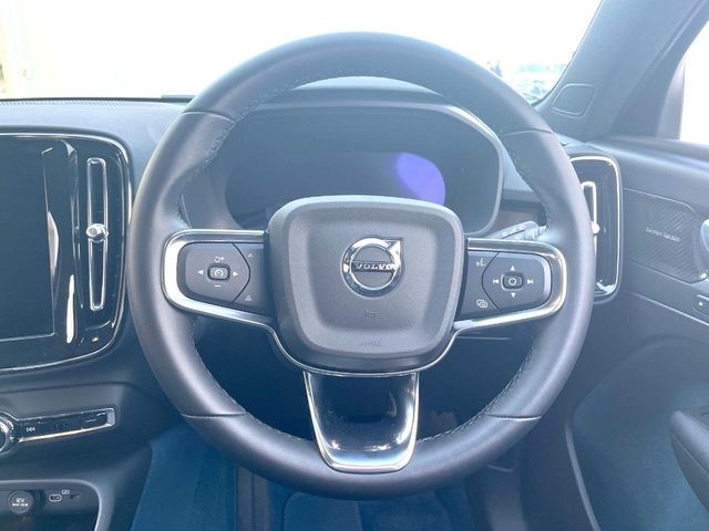 VOLVO XC40 2023 Image 31