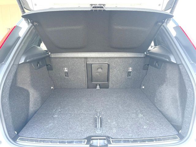 VOLVO XC40 2023 Image 31