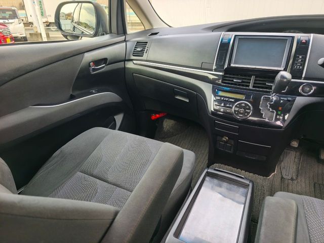 TOYOTA ESTIMA 2012 Image 31