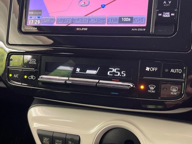 TOYOTA PRIUS 2016 Image 31