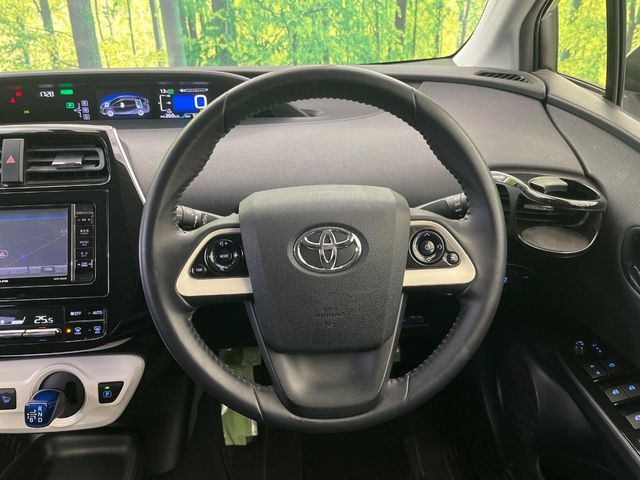 TOYOTA PRIUS 2016 Image 31