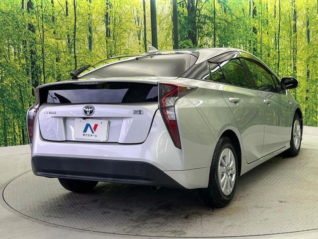 TOYOTA PRIUS 2016 Image 31