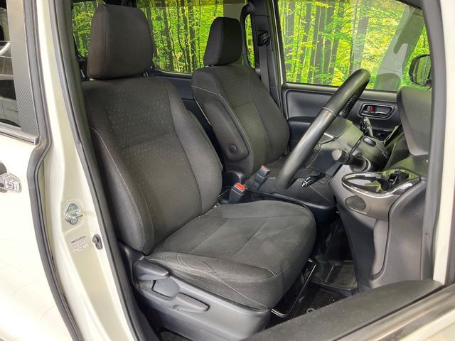 TOYOTA NOAH 2017 Image 31