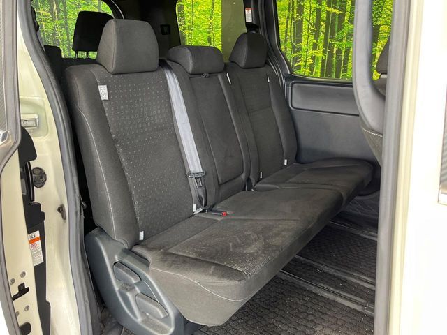 TOYOTA NOAH 2017 Image 31