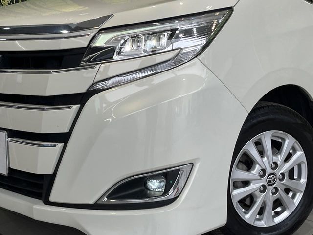 TOYOTA NOAH 2017 Image 31