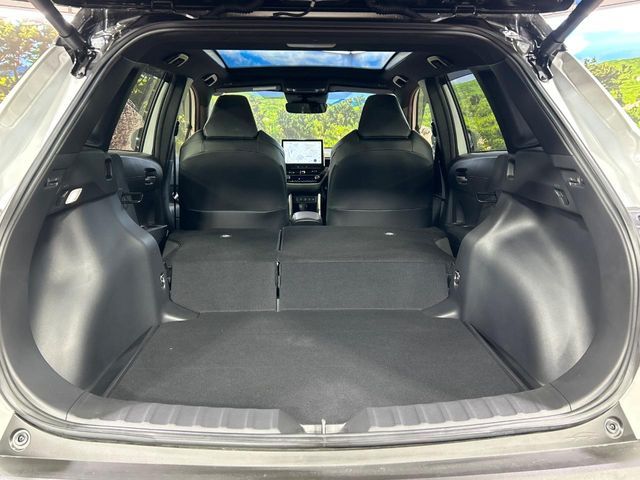 TOYOTA COROLLA CROSS HYBRID 2024 Image 31