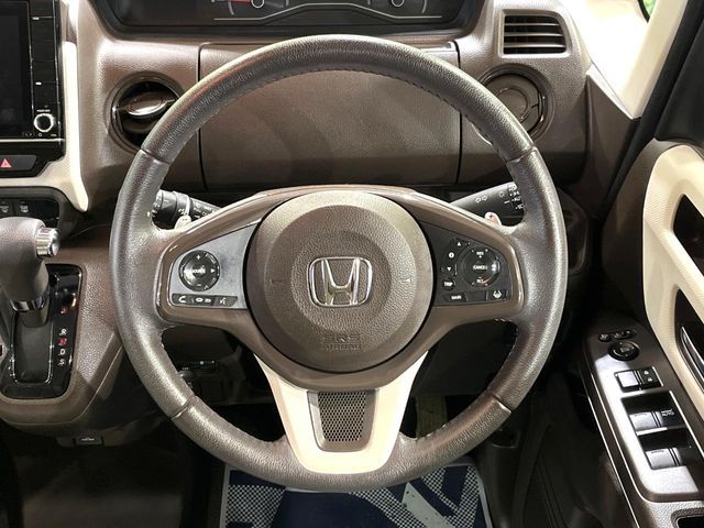 HONDA N BOX 2021 Image 31