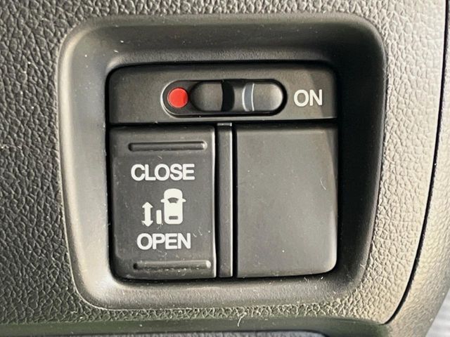 HONDA N BOX CUSTOM 2017 Image 31