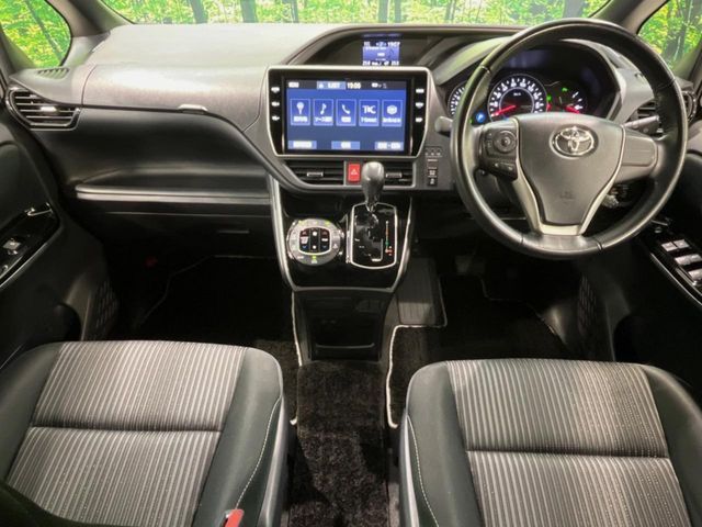 TOYOTA VOXY 2020 Image 31