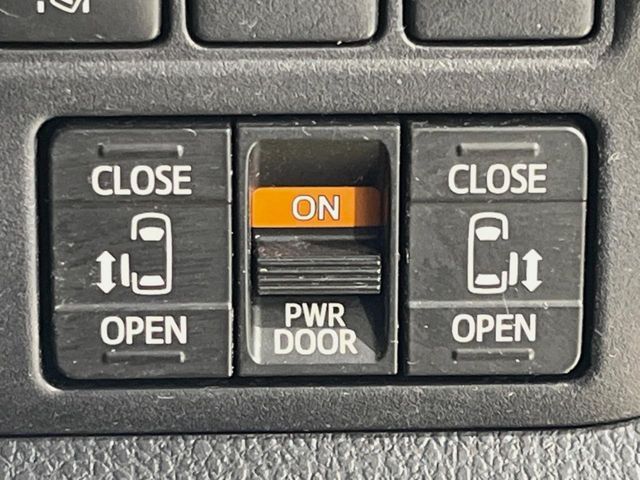 TOYOTA VOXY 2020 Image 31